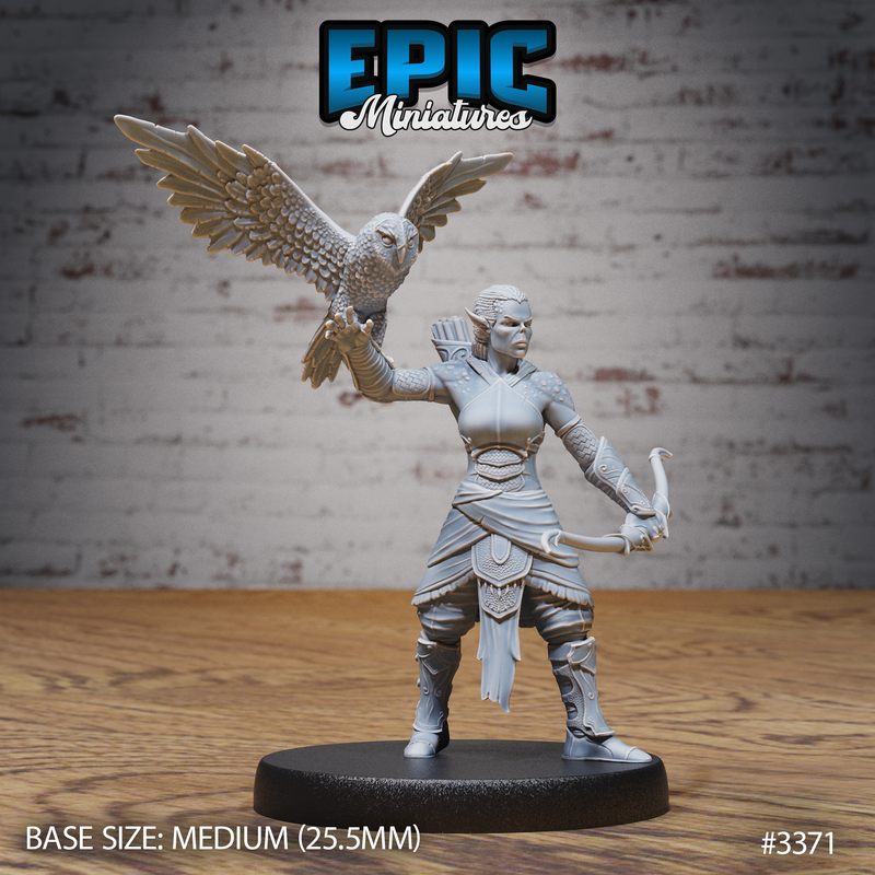 Female Slave Rebel Owl (Medium)