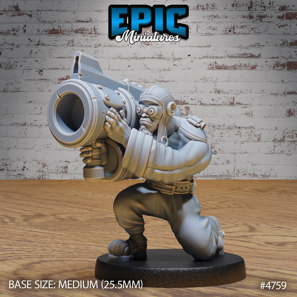 Airship Pilot Cannon (Medium)